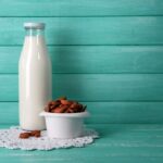 Mandlové mléko - vše co o něm potřebujete vědět + TIP na smoothie recept