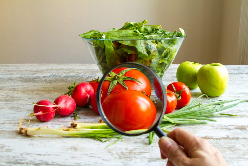 kvalitní salát a potraviny